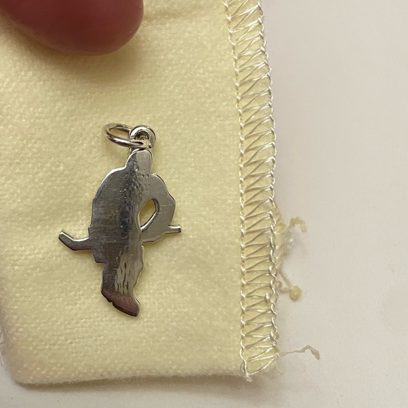 EXTREMELY RARE James Avery Hockey Player Pendant/Charm - Picture 4 of 6